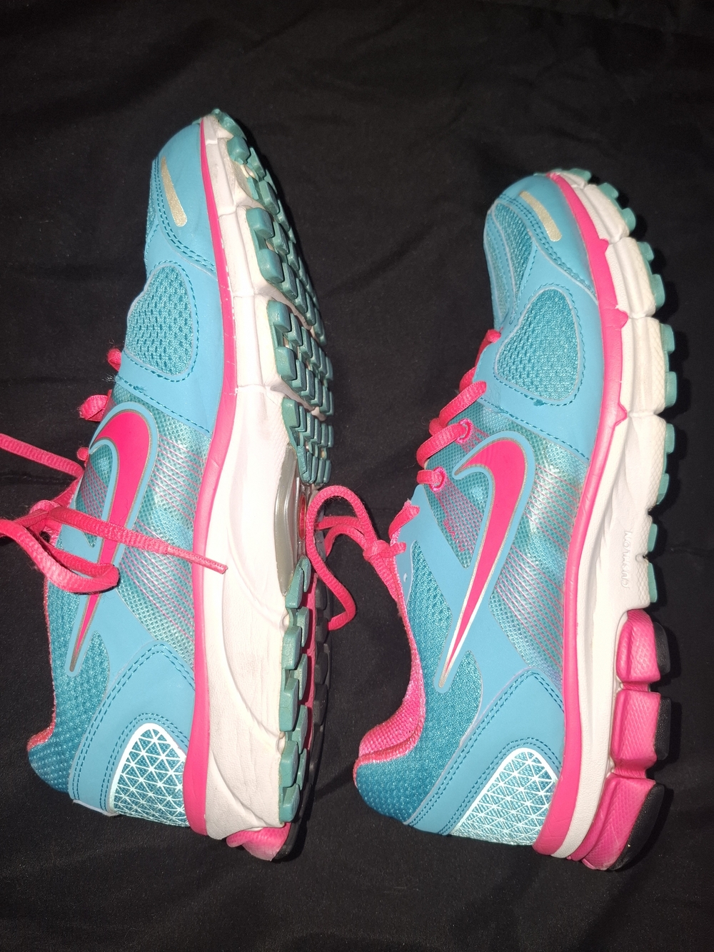 Turquoise and pink Nike Air Pegasus 28